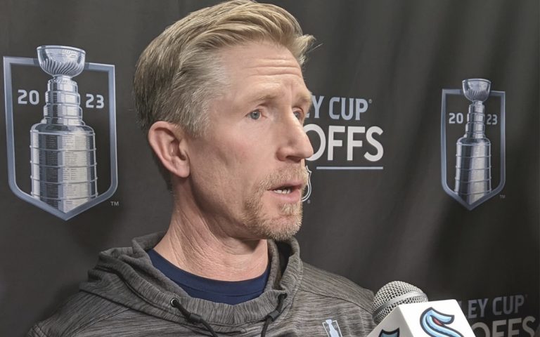 Read more about the article Kraken’s Hakstol Reacts To Adams, Looks To Game-3