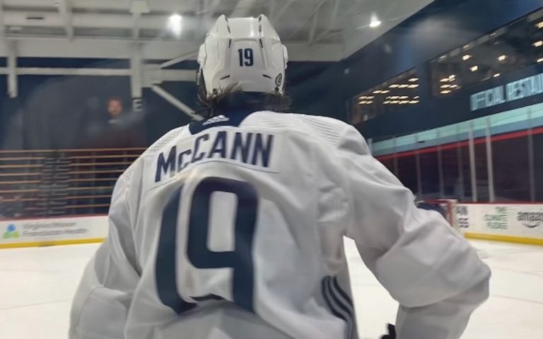Read more about the article Kraken: Jared McCann Skates In White Jersey