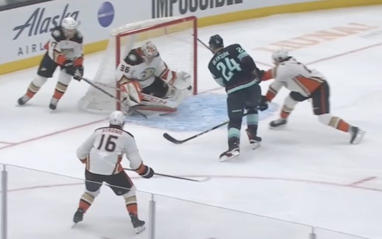 Read more about the article Kraken Dominate Ducks 5-2